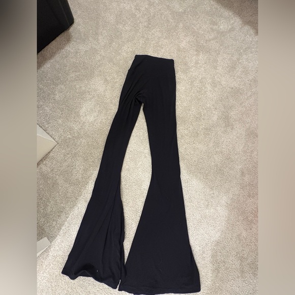 Elegant Black Flared Leggings Arie  XS - Picture 1 of 3